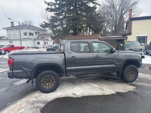 Used 2023 Toyota Tacoma SR5 image 6