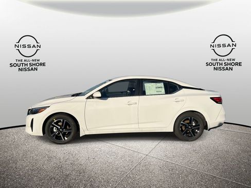 New 2025 Nissan Sentra SV FWD image 5