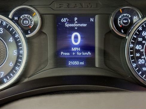 Used 2022 RAM 3500 Tradesman image 12