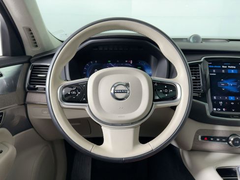 Used 2023 Volvo XC90 T8 Ultimate image 16