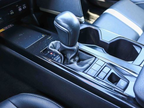 Certified 2025 Toyota Camry SE w/ Convenience Package FWD image 23