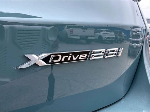 Used 2025 BMW X1 xDrive28i w/ Technology Package AWD/4WD image 10