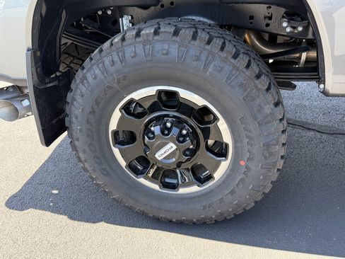 New 2025 Ford F250 Lariat w/ Lariat Ultimate Package image 22