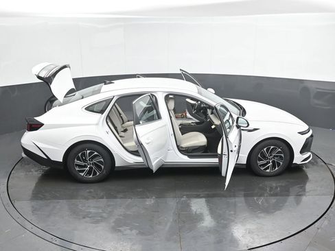 New 2026 Hyundai Sonata Blue FWD image 50