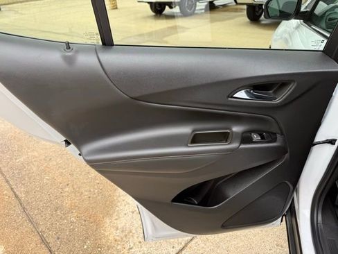 Used 2023 Chevrolet Equinox Premier w/ LPO, Floor Liner Package image 19