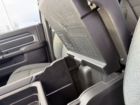 New 2026 RAM 2500 Big Horn AWD/4WD image 27
