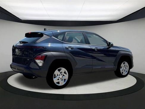 New 2026 Hyundai Kona SE image 8