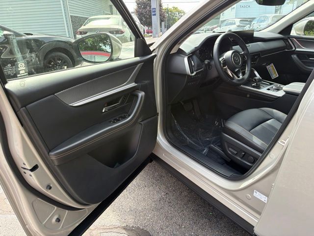 Used 2026 MAZDA CX-90 3.3 Turbo w/ Preferred Package AWD/4WD image 12