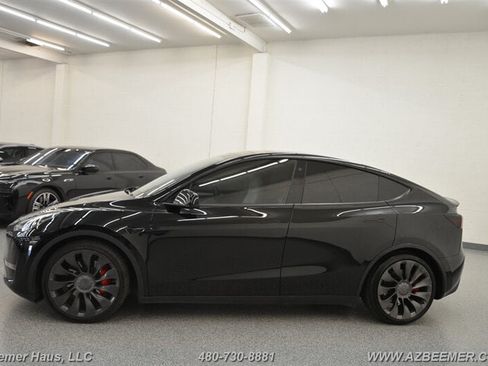 Used 2022 Tesla Model Y Performance AWD/4WD image 6
