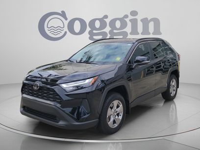 Used 2025 Toyota RAV4 XLE w/ Convenience Package