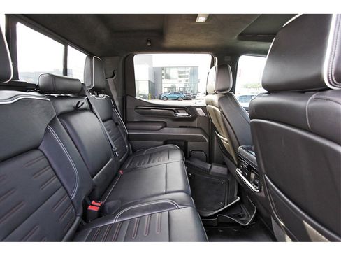 Used 2023 GMC Sierra 1500 AT4X image 9