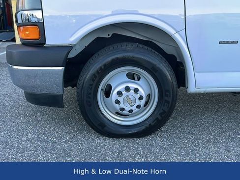 Used 2022 Chevrolet Express 3500 w/ Power Convenience Package RWD image 26