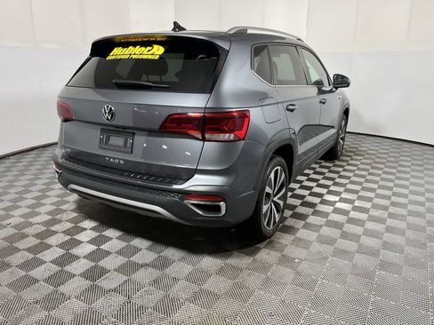 Used 2024 Volkswagen Taos SE image 8