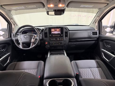 Used 2024 Nissan Titan SV w/ SV Convenience Package AWD/4WD image 20
