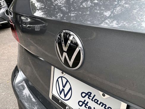 Certified 2024 Volkswagen Taos S image 33