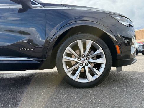 Used 2023 Buick Envision Avenir image 9