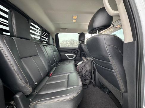 Used 2017 Nissan Titan SL w/ Chrome Package image 16