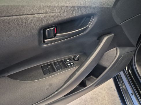 Used 2026 Toyota Corolla LE FWD image 10