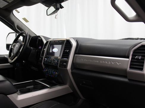 Used 2020 Ford F250 Lariat w/ Lariat Ultimate Package image 27