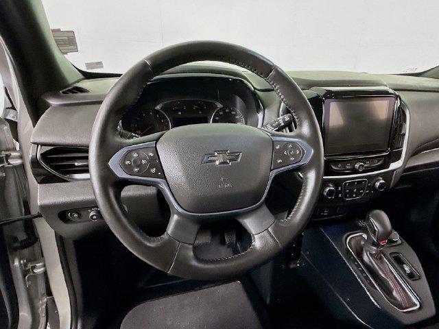 Used 2022 Chevrolet Traverse RS FWD image 11