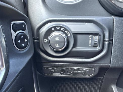New 2026 Jeep Gladiator Sport AWD/4WD image 13
