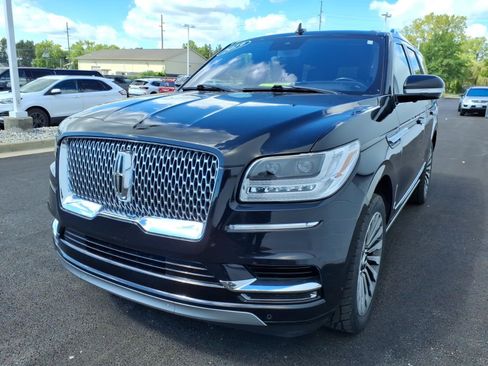 Used 2019 Lincoln Navigator Reserve AWD/4WD image 3