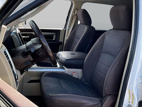 Used 2018 RAM 1500 Big Horn AWD/4WD image 1