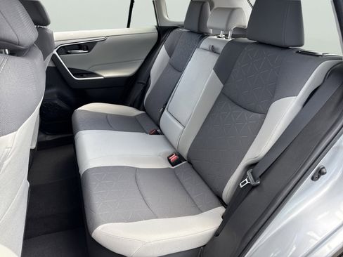 Used 2022 Toyota RAV4 XLE w/ Convenience Package AWD/4WD image 24