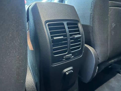 Used 2018 Ford Escape SE AWD/4WD image 16