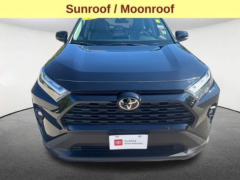 Used 2025 Toyota RAV4 XLE Premium image 4