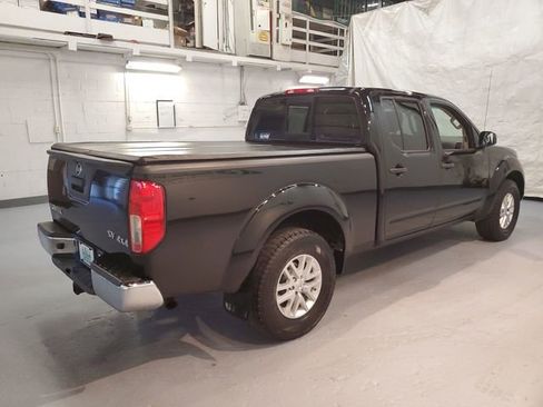 Used 2017 Nissan Frontier SV AWD/4WD image 8