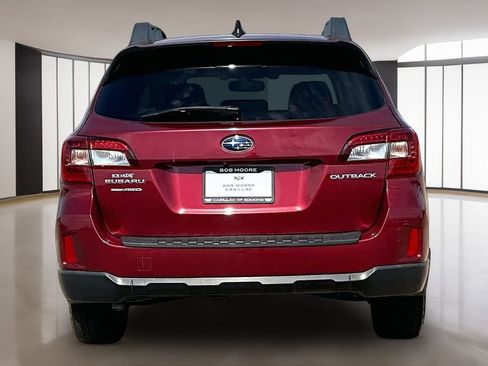 Used 2016 Subaru Outback 2.5i Limited AWD/4WD image 4