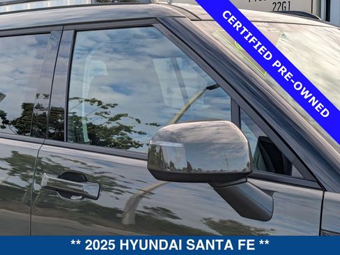 Used 2025 Hyundai Santa Fe SEL FWD image 10