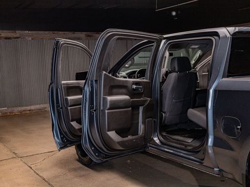 Used 2020 Chevrolet Silverado 1500 LT w/ Texas Edition image 24