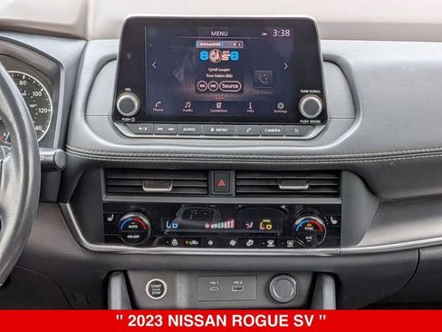 Used 2023 Nissan Rogue SV w/ SV Premium B Package AWD/4WD image 32