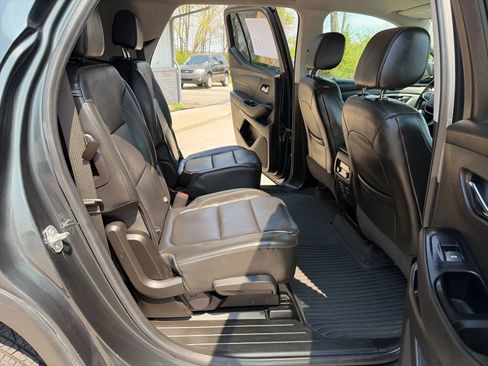 Used 2019 Chevrolet Traverse LT w/ LT Premium Package image 25