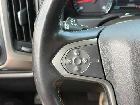 Used 2019 Chevrolet Silverado 1500 LT RWD image 12