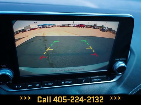 Used 2024 Nissan Sentra SV FWD image 35