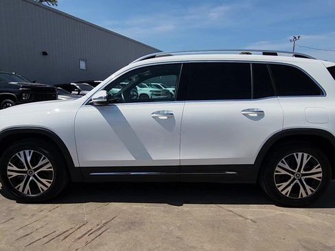 Used 2025 Mercedes-Benz GLB 250 image 32