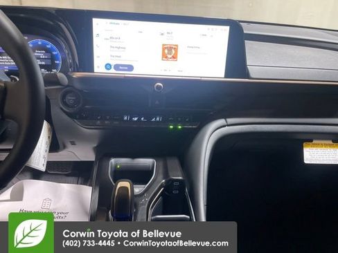 New 2026 Toyota Crown Platinum image 17