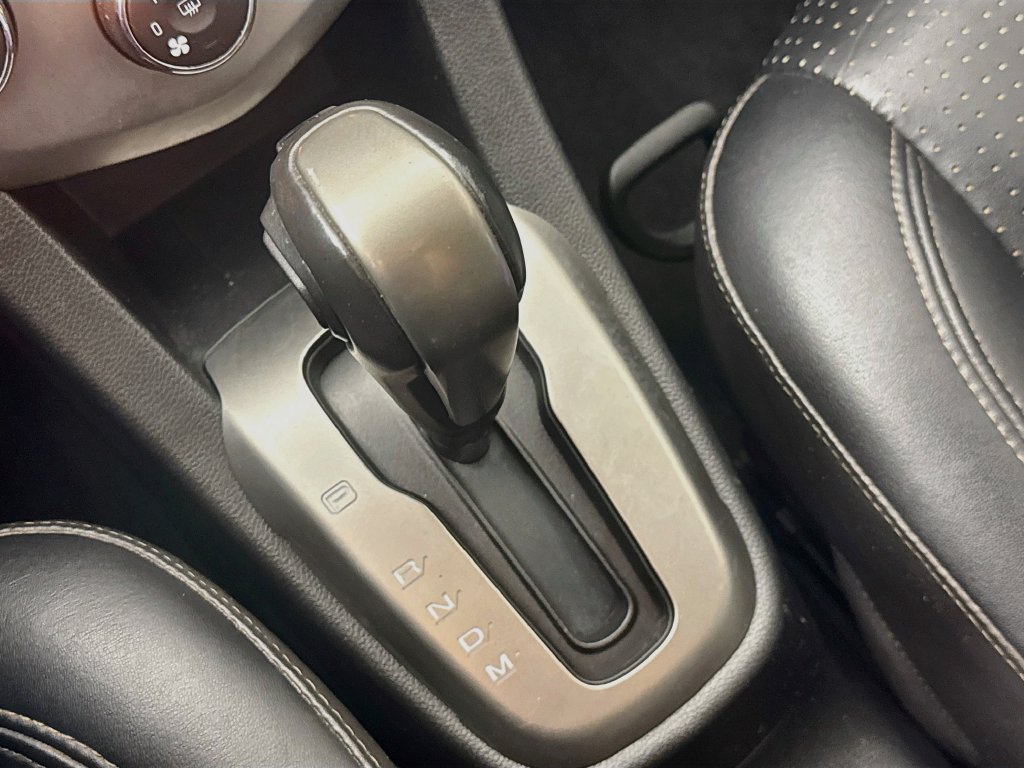 Used 2015 Chevrolet Sonic LTZ FWD image 20