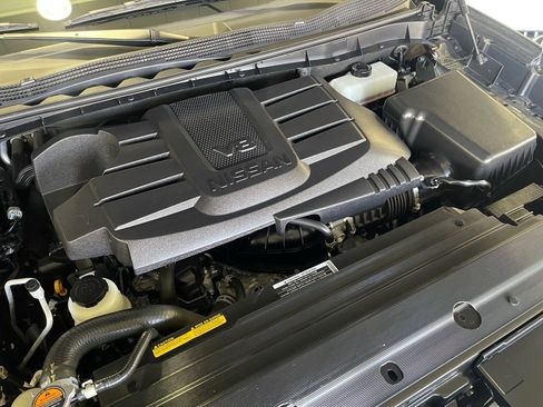 Used 2023 Nissan Titan PRO-4X w/ Pro-4x Convenience Package image 22