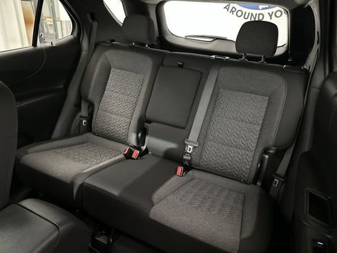 Used 2022 Chevrolet Equinox LT image 27