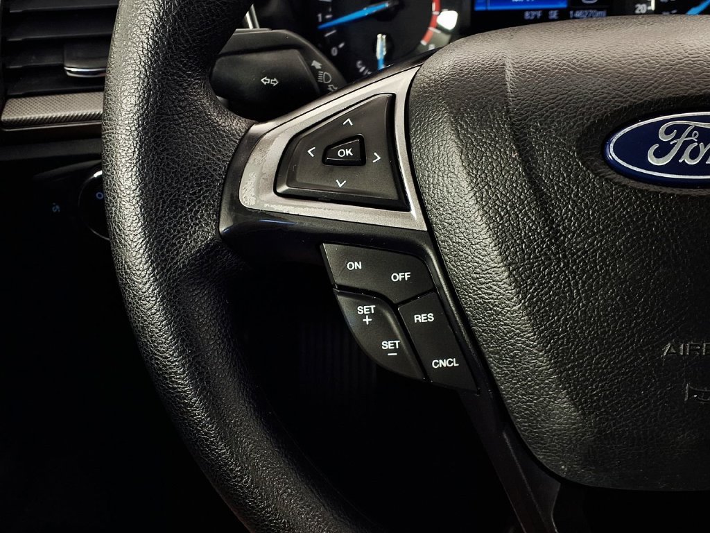 Used 2018 Ford Fusion SE FWD image 19