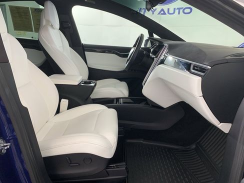 Used 2017 Tesla Model X 75D image 39