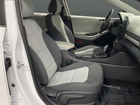 Used 2020 Hyundai Ioniq SEL FWD image 25