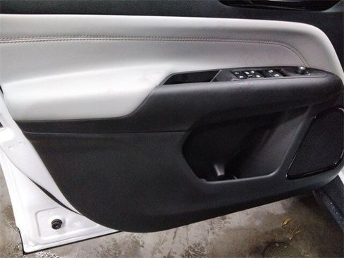 New 2026 Jeep Compass Limited image 29