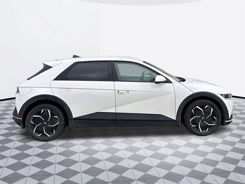 Certified 2023 Hyundai Ioniq 5 SE image 2