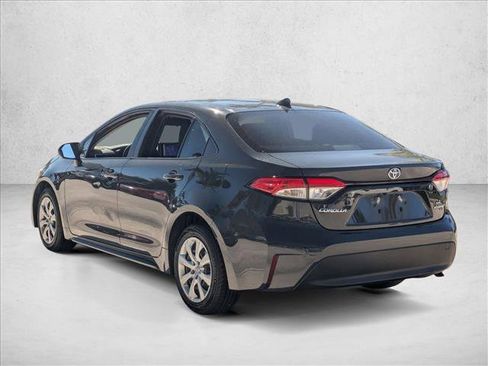 Used 2023 Toyota Corolla LE image 7