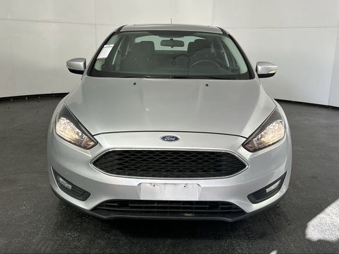 Used 2018 Ford Focus SEL w/ Cold Weather Package image 4